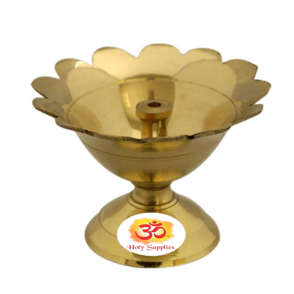 Aum Devdas Medium Diya - Brass Prayer Lamp